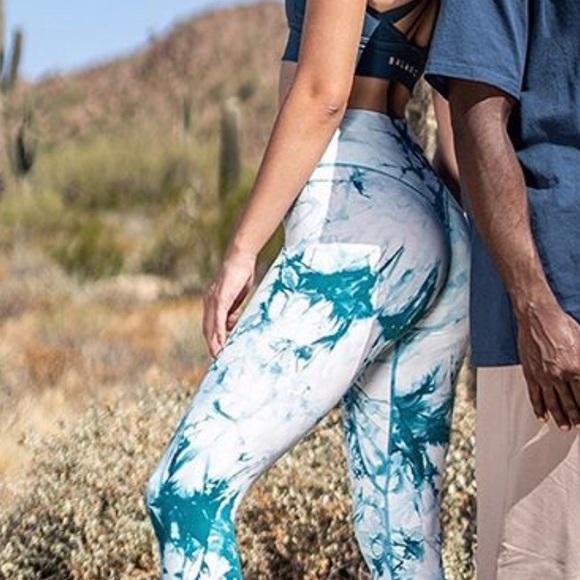 Balance Athletica Oasis Leggings Marine - Picture 2 of 8